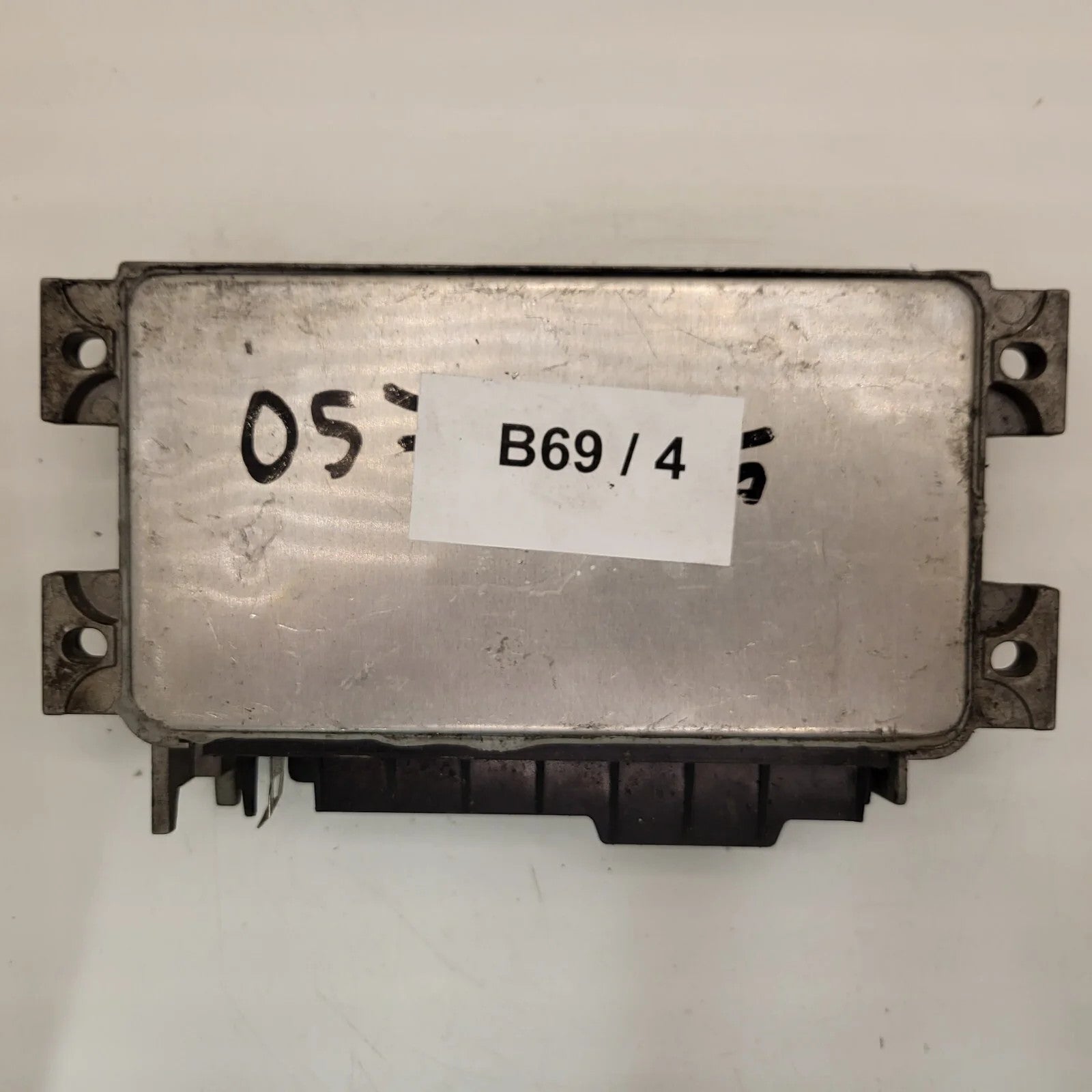 FIAT PUNTO LANCIA Y 1.1 ECU / IAW 16F.EB / 46480662 / IAW16F.EB / MAGNETI MAREL