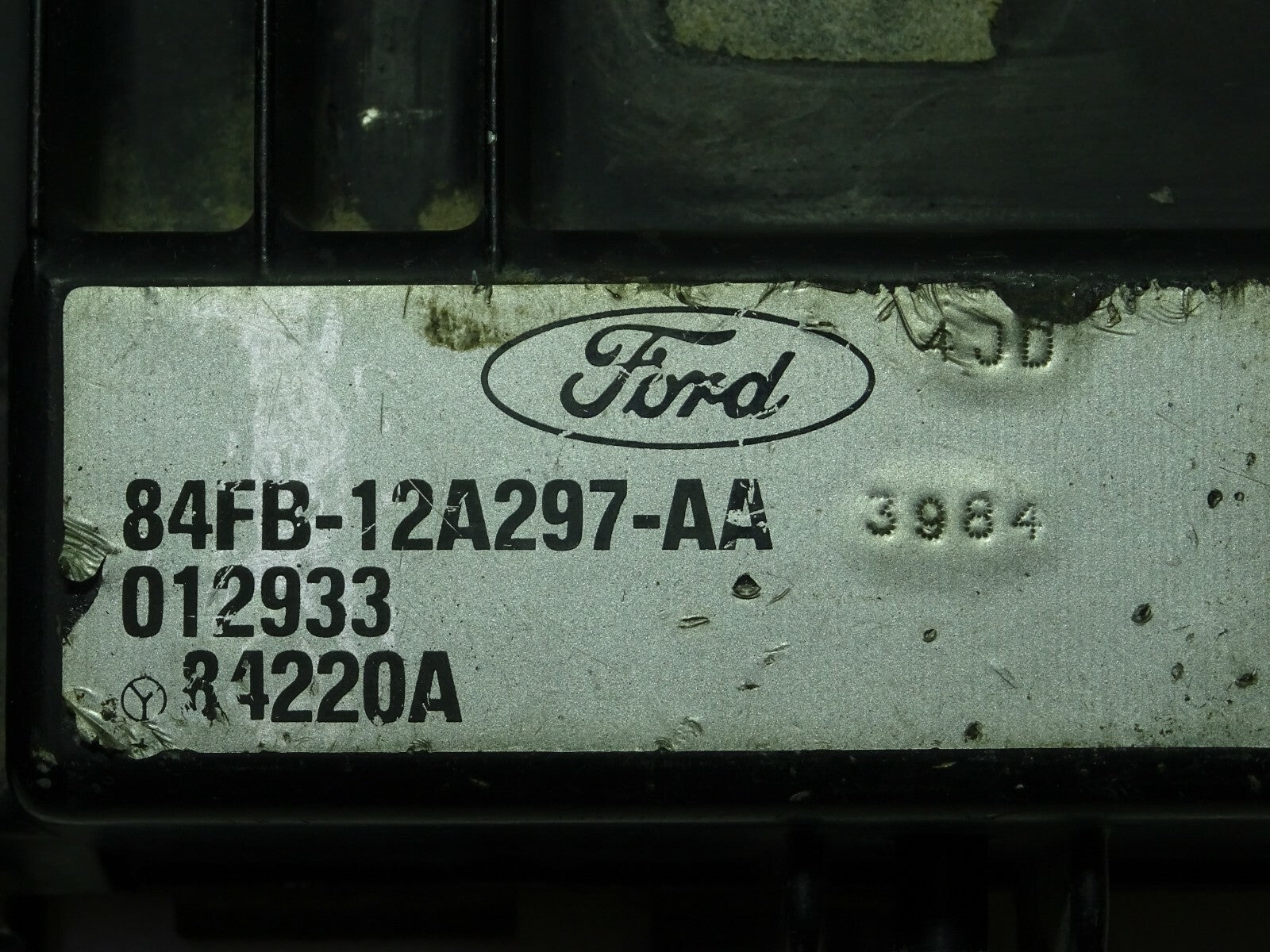FORD FIESTA ECU / 84FB-12A297-AA / 012933 / 84220A 