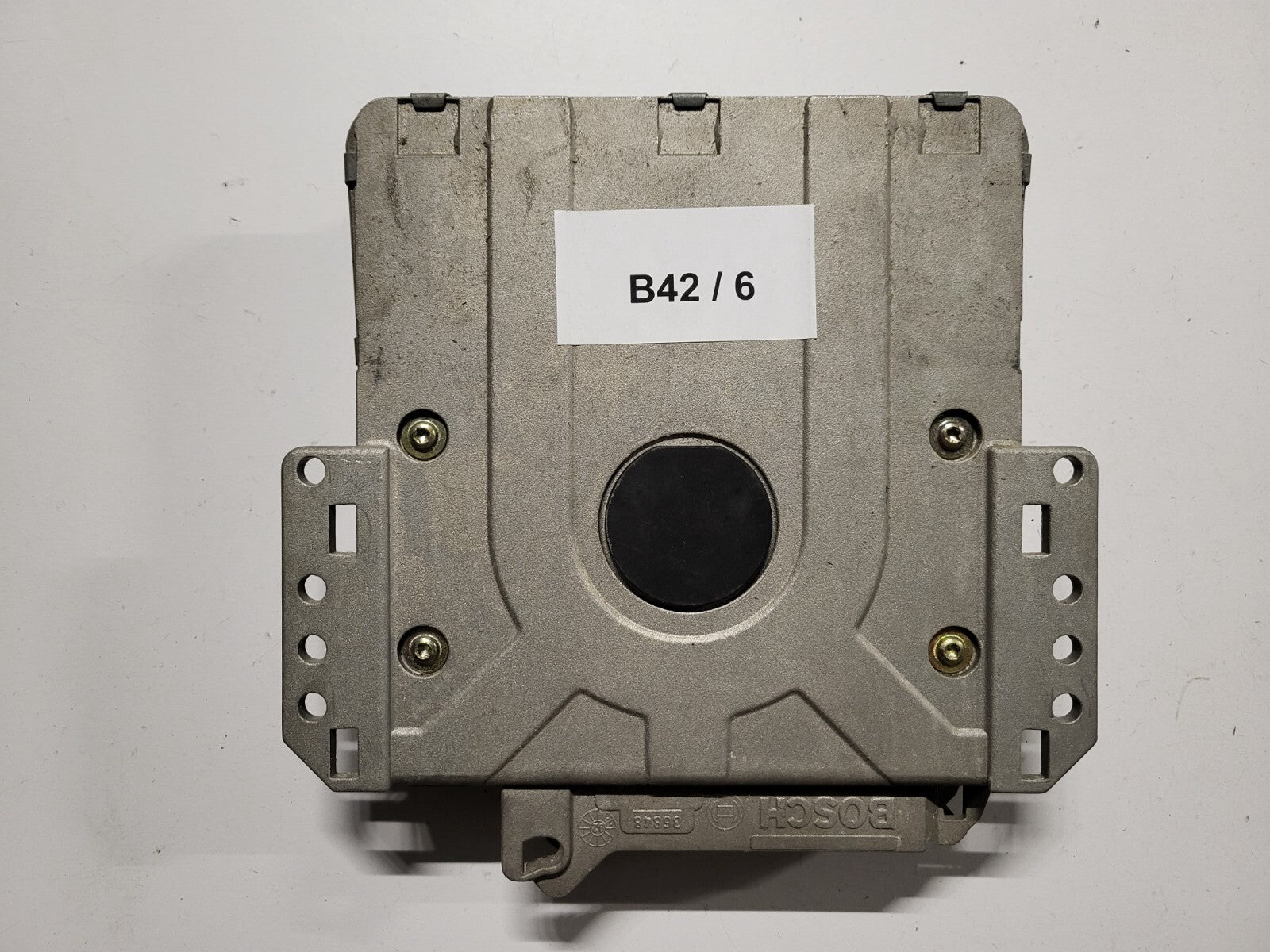 Peugeot ECU / 0261200664 / 9615045880 / BOSCH