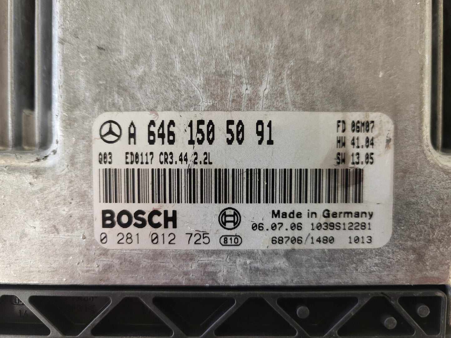 MERCEDES BENZ C209 ECU / A6461505091 / 0281012725 / ED0117 / CR3.44 / BOSCH