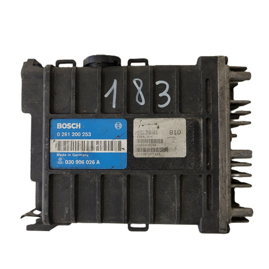 VW VOLKSWAGEN POLO 1.0 ECU / 0261200253 / 030906026A / BOSCH 