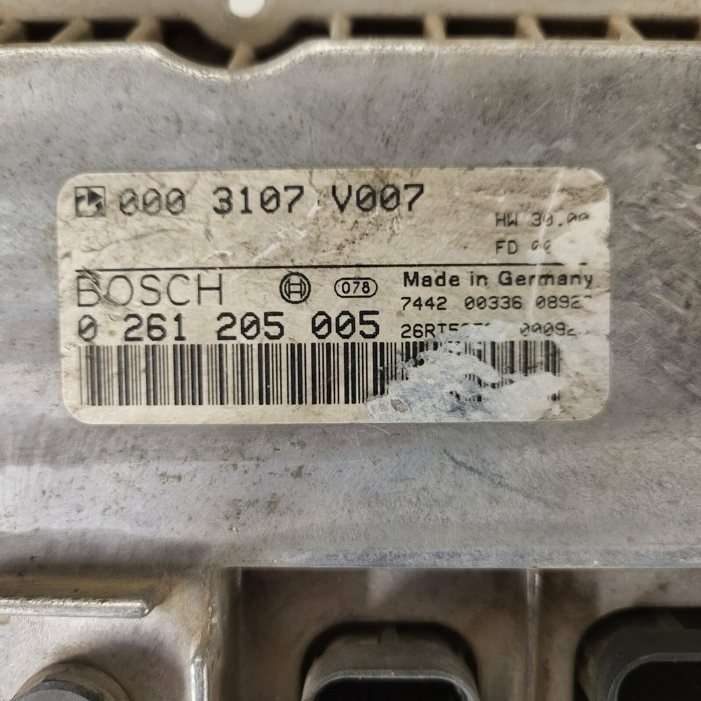 SMART FORTWO ECU / 0261205005 / 0003107V007 / BOSCH