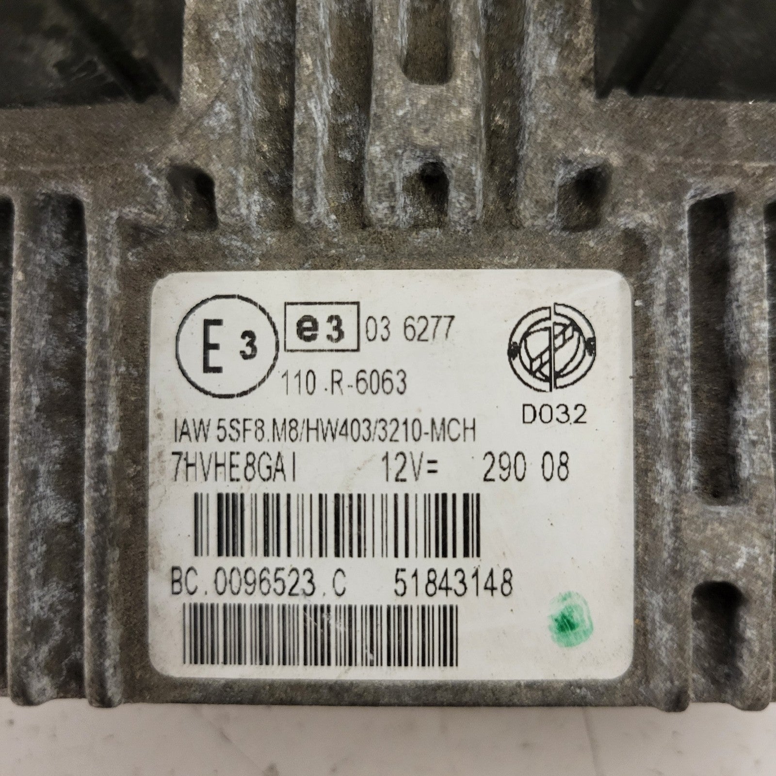 FIAT GRANDE PUNTO ECU / 51843148 / IAW 5SF8.M8 /  IAW5SF8.M8 / HW403 / 
