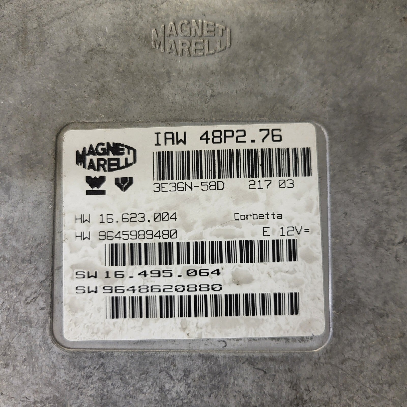 Peugeot 206 1.1 ECU / IAW 48P2.76 / SW 9648620880 / HW 9645989480