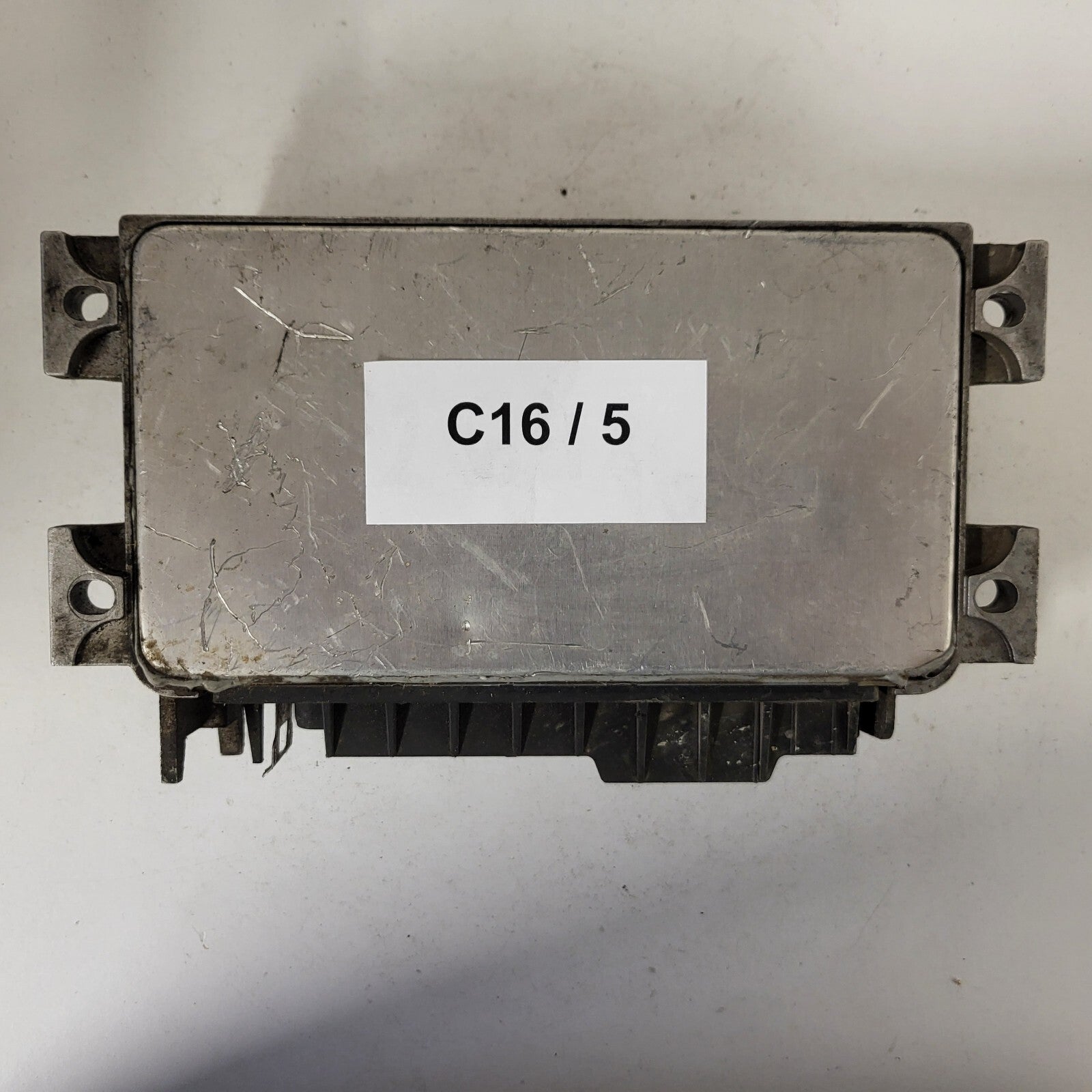 Fiat Punto 1.2 ECU / 46524186 / IAW 16F.E3 / 61602.106.00 / MAGNETI MARELLI