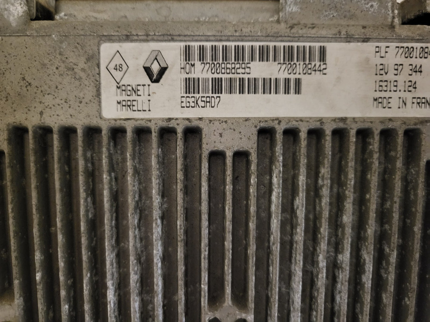 Renault Clio ECU / 7700108455 / HOM7700868295 / 7700108442 / MAGNETI MARELLI 