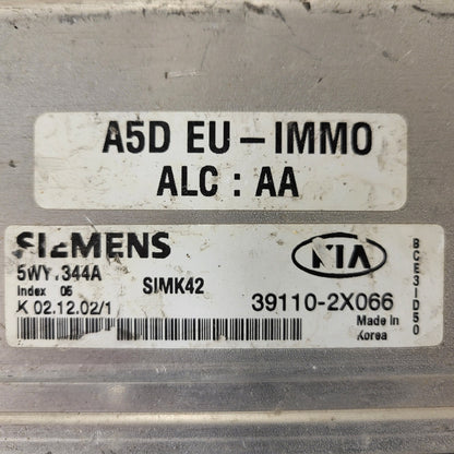 Kia Rio ECU / 39110-2X066 / 5WY1344A / SIMK42 / SIEMENS