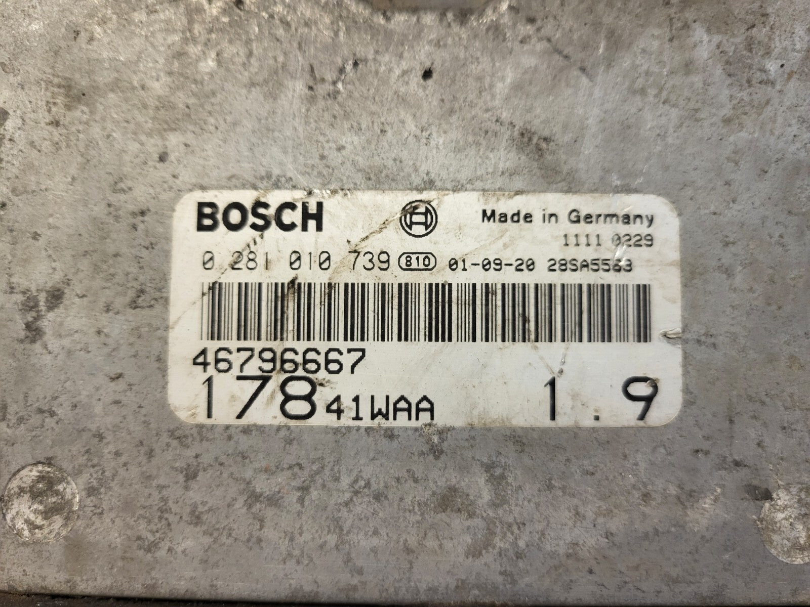 FIAT PALIO  ECU / 0281010739 / 46796667 / BOSCH