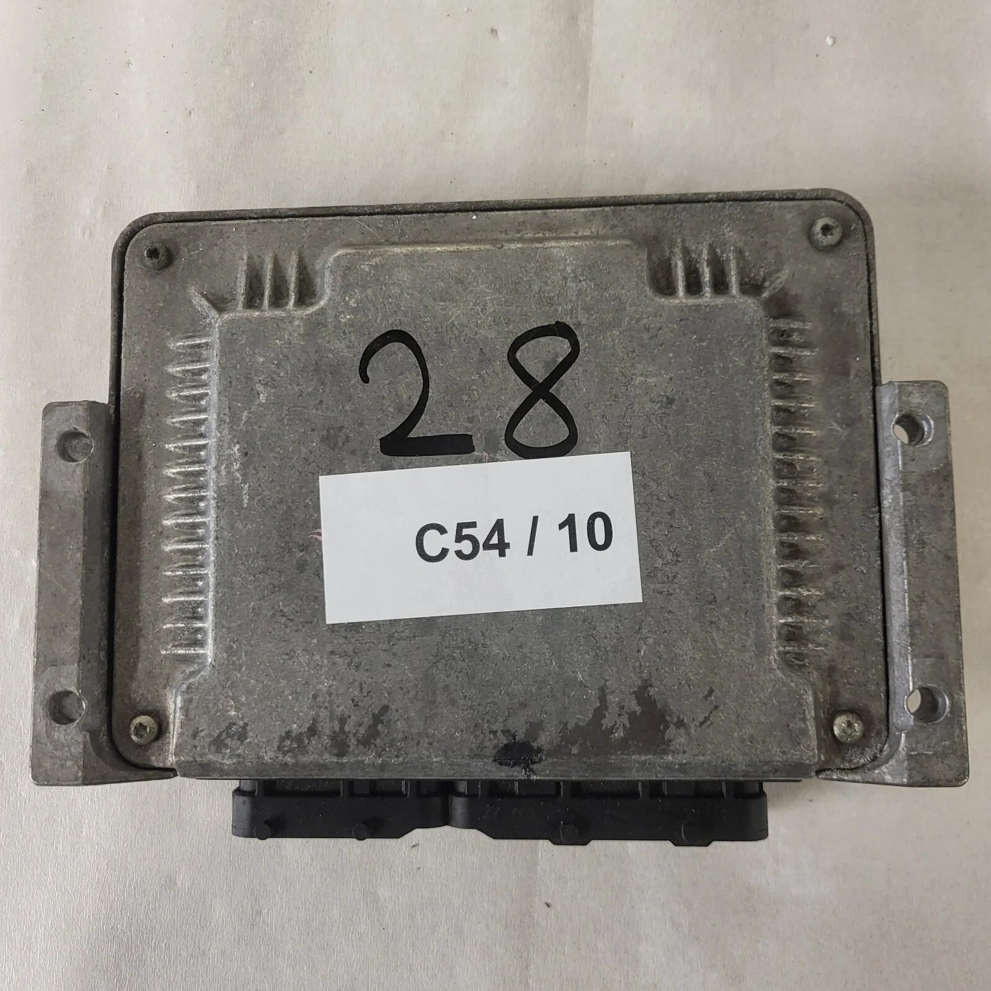 FIAT STILO 1.9 JTD ECU / 0281011553 / 55191209 / 19247DAA / BOSCH
