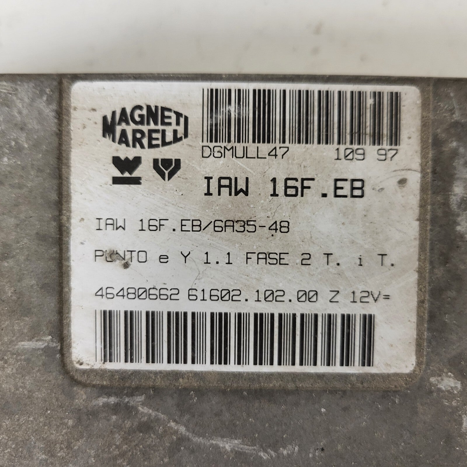 FIAT PUNTO LANCIA Y 1.1 ECU / IAW 16F.EB / 46480662 /  IAW16F.EB / MAGNETI MAREL