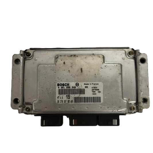 Peugeot Citroen ECU / 0261206246 / M7.4.4 / 9637838780 / BOSCH