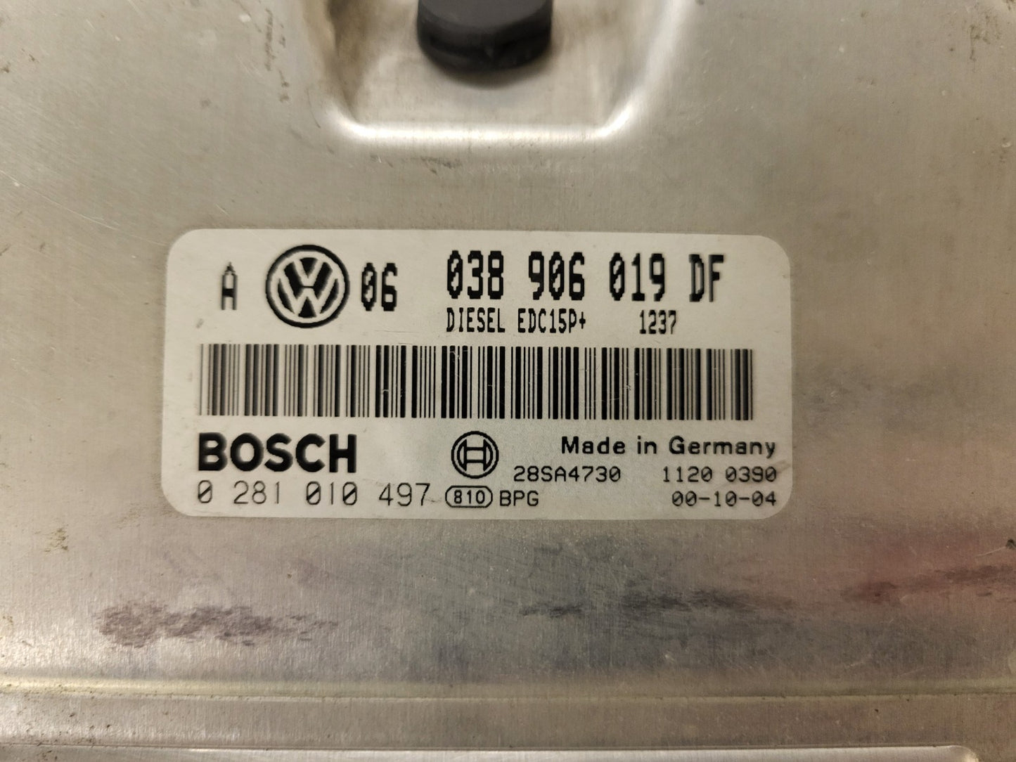 VW GOLF  VAG ECU / 038906019DF / 0281010497 / EDC15P+ / 28SA5043 / 038906019