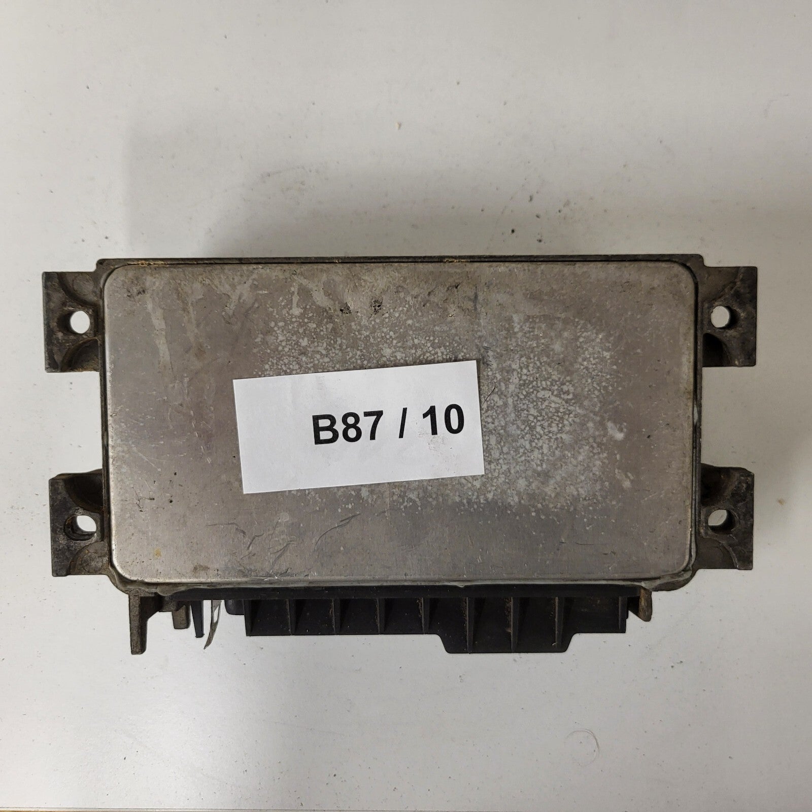 Fiat Punto 1.1 ECU / IAW 16F.EB / 7795574 / 61602.063.01 / MAGNETI MARELLI