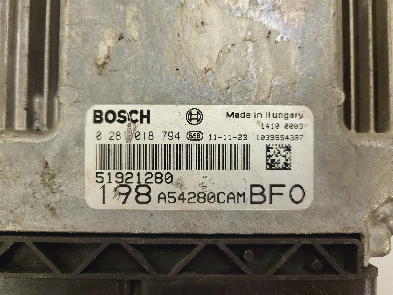 FIAT BRAVO ECU / 0281018794 / 51921280 / BOSCH