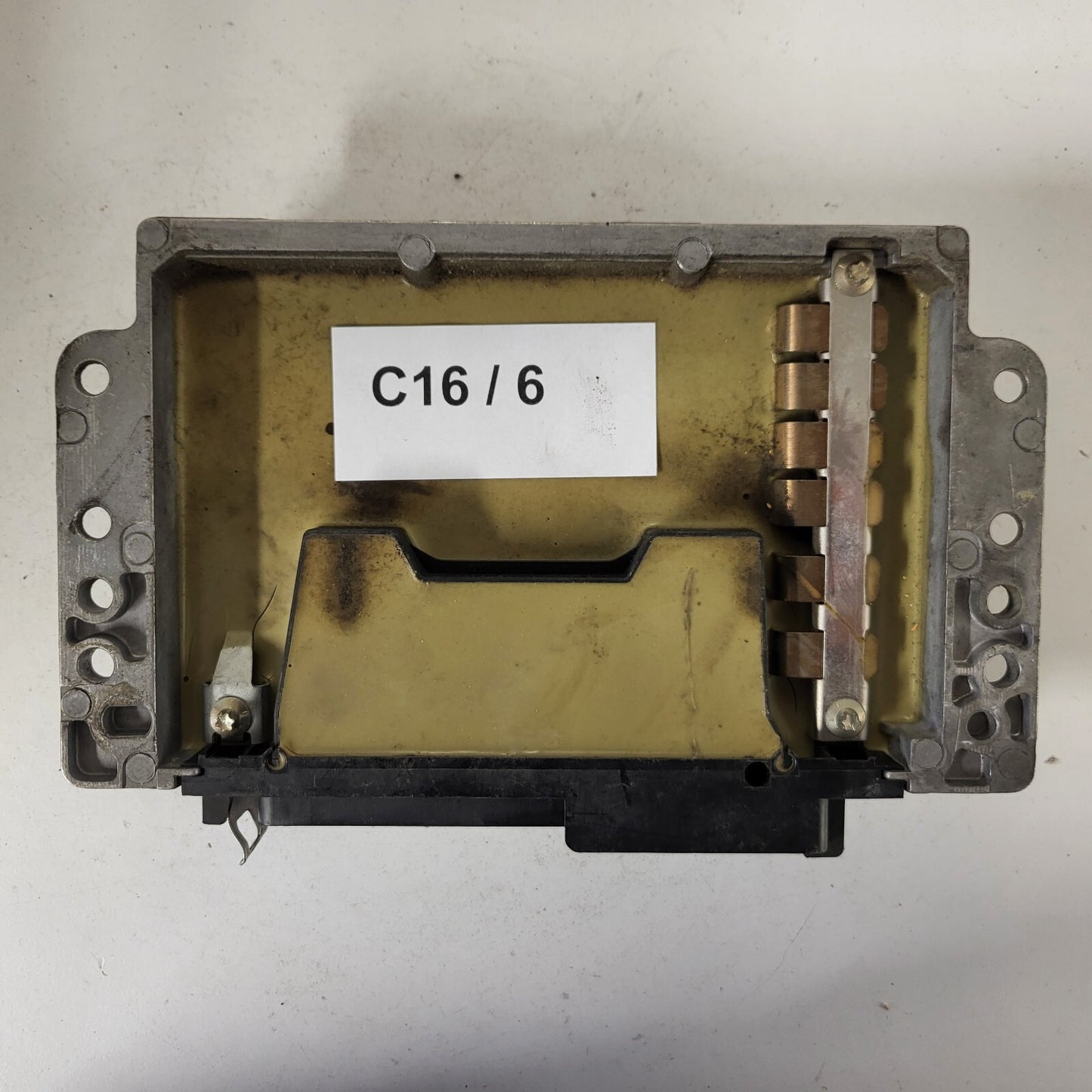 Renault ECU / S115301100C / HOM7700108814 / 7700110258 / S115301100 / SIEMENS