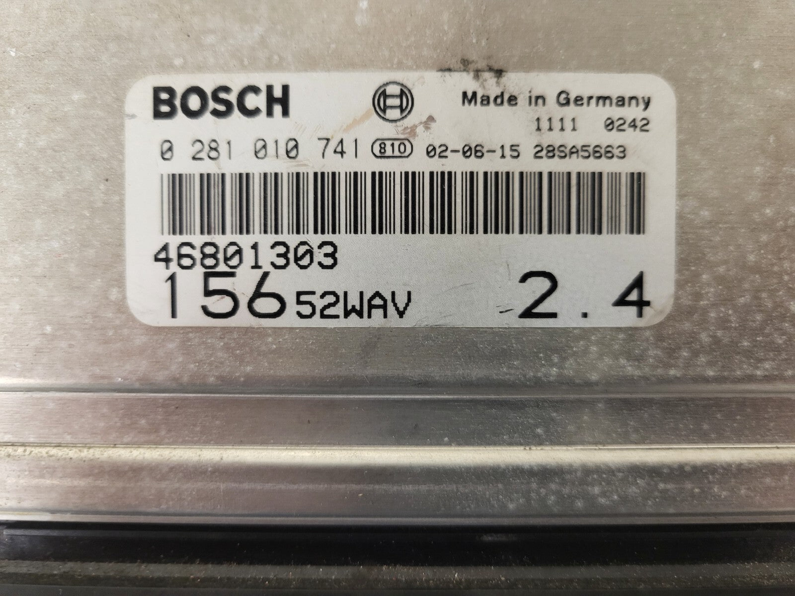 ALFA ROMEO 156 2.4 JTD / 0281010741 / 46801303 / BOSCH