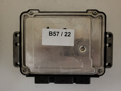 Renault ECU / 0281011549 / 8200310863 / 8200370779 / BOSCH