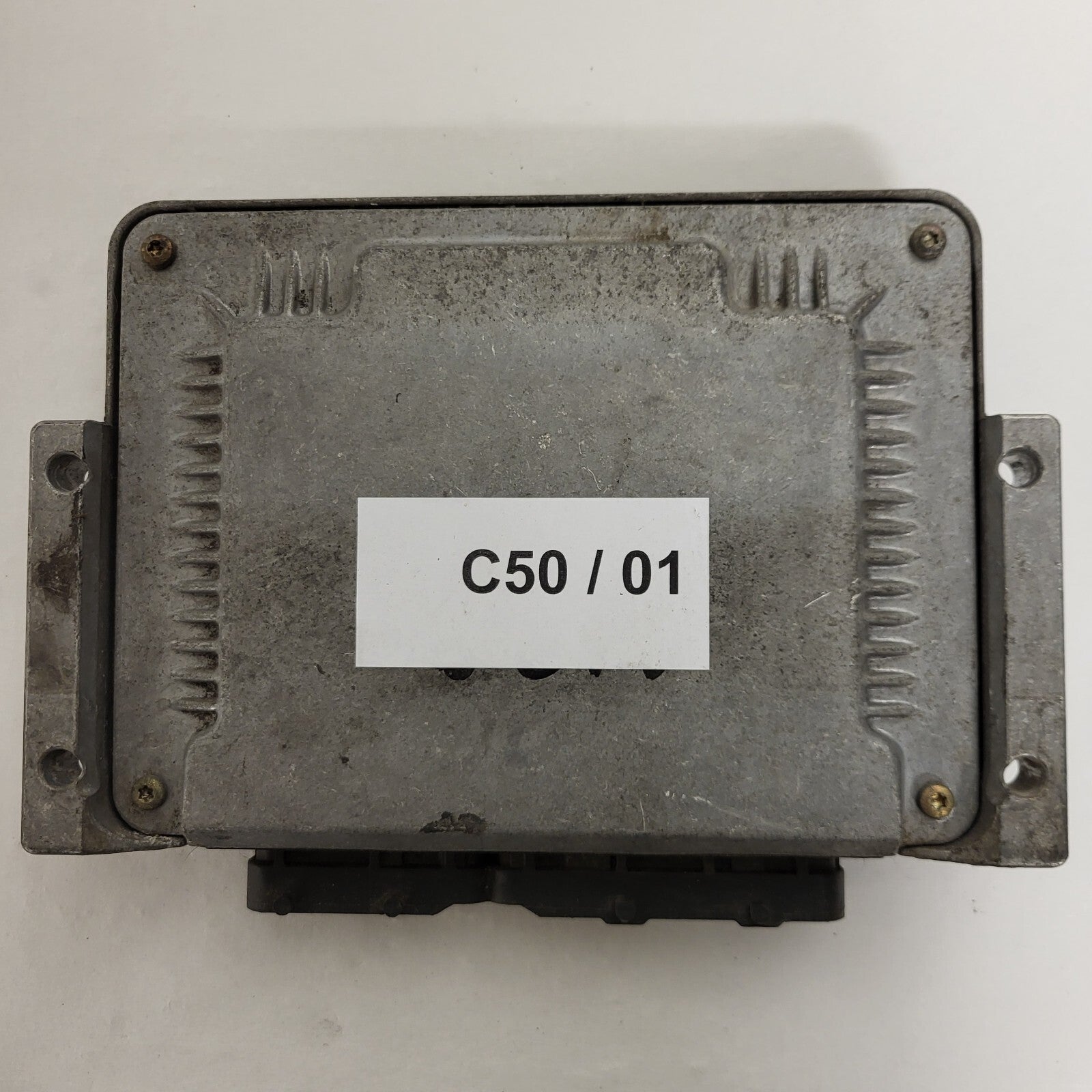 Fiat DOBLO 1.9 ECU / 0281010344 / 73501235 / BOSCH
