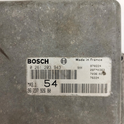 Peugeot 106 Citroen Saxo 1.1 ECU / 0261203736 / 96203998980 / MA3.1 / BOSCH