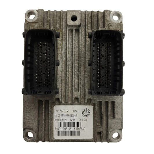 FIAT GRANDE PUNTO ECU / IAW 5SF3.M1 / 51798649 / 61601.098.08 / HW300 / MAGNETI