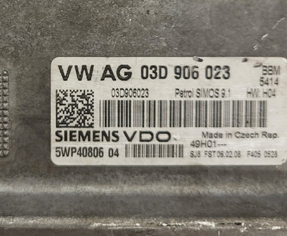 VW ECU / 03D906023 / 5W40806 04 / SIMOS 9.1 / SIEMENS