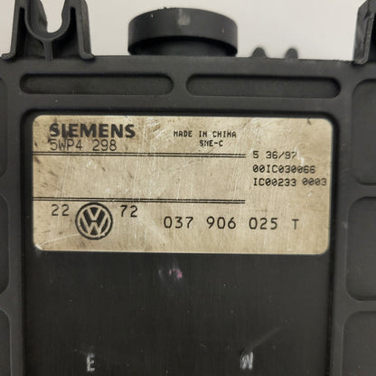 VW GOLF 3 ECU / 037906025T / 5WP4 298 / 5WP4298 / SIEMENS