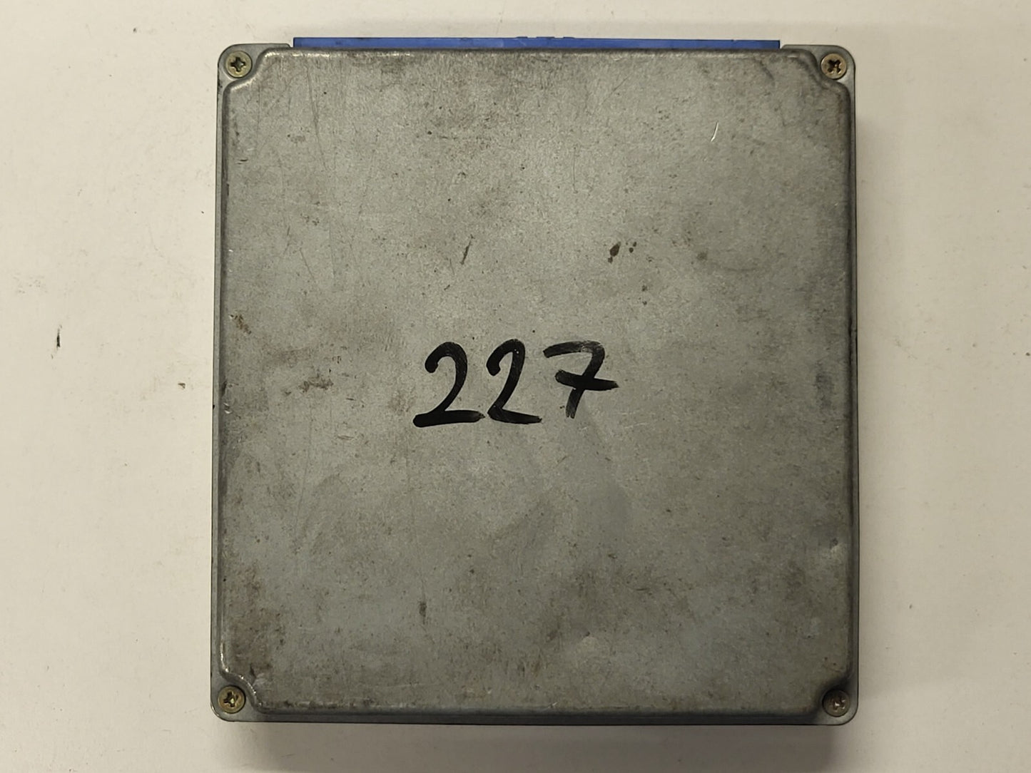 NISSAN MICRA ECU / 0261203984/ 23710  0U400 / 74B00-0U400 / 4R  / BOSCH