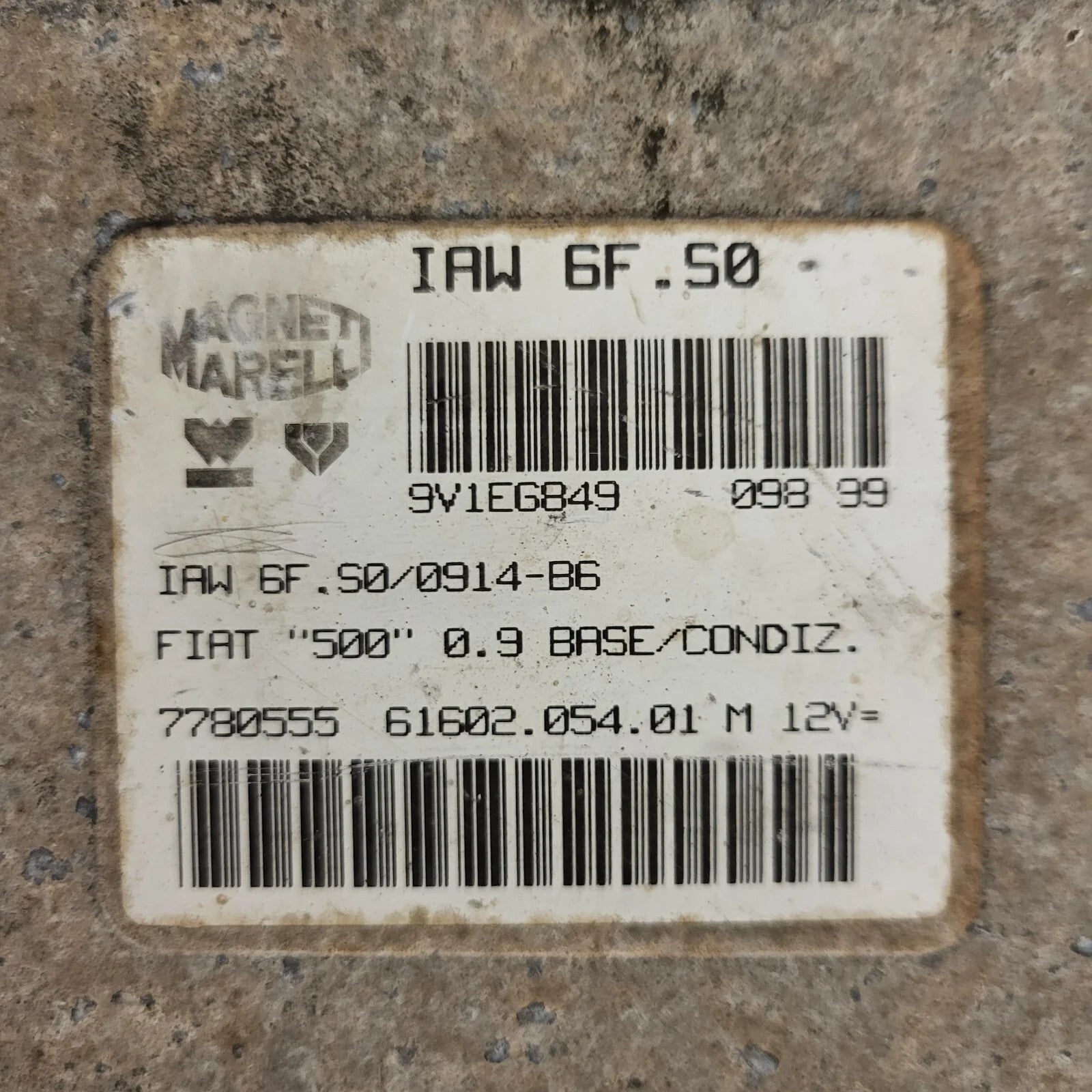 FIAT 500 ECU / IAW 6F.S0 / 7780555 / 61602.054.01 / MAGNETI MARELLI
