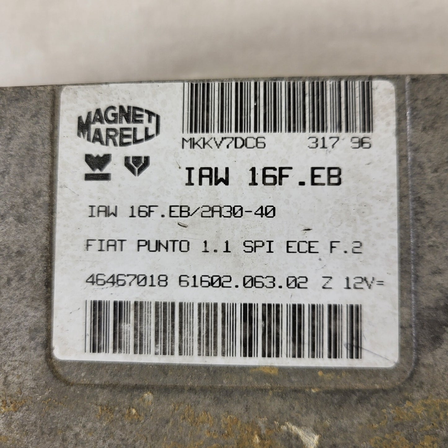Fiat Punto 1.1 ECU / 46467018 / IAW 16F.EB / 61602.063.02 / MAGNETI MARELLI