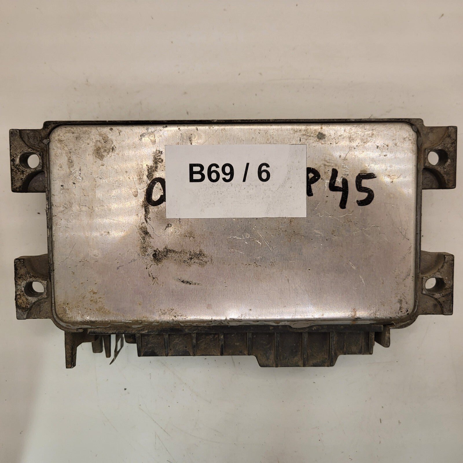 FIAT PUNTO LANCIA Y 1.1 ECU / IAW 16F.EB / 46480662 /  IAW16F.EB / MAGNETI MAREL