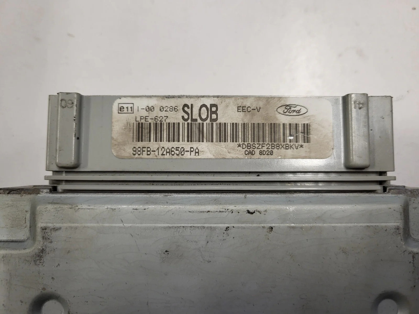 Ford ECU / 98FB-12A650-PA / LPE-627 / SLOB / 98FB12A650PA / EEC-V