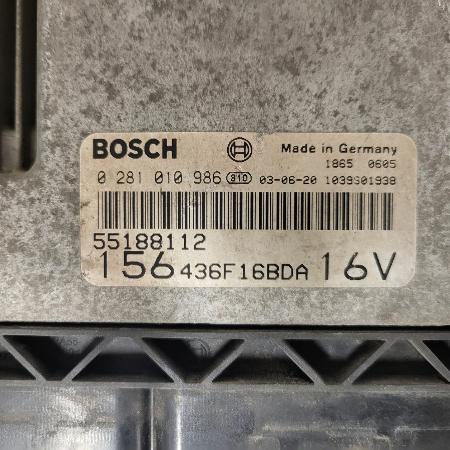 ALFA ROMEO 156 ECU / 0281010986 / 55188112 / 156436F16BDA16V / BOSCH