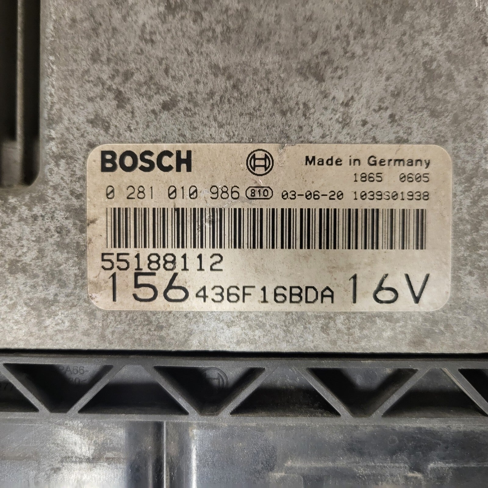 ALFA ROMEO 156 ECU / 0281010986 / 55188112 / 156436F16BDA16V / BOSCH