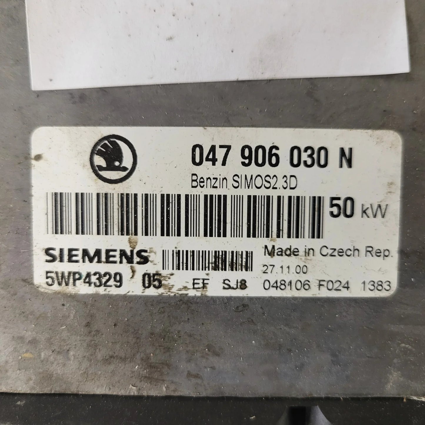 ŠKODA FELICIA ECU / 047906030N / 5WP4329 05 / SIMOS 2.3D / SIEMENS