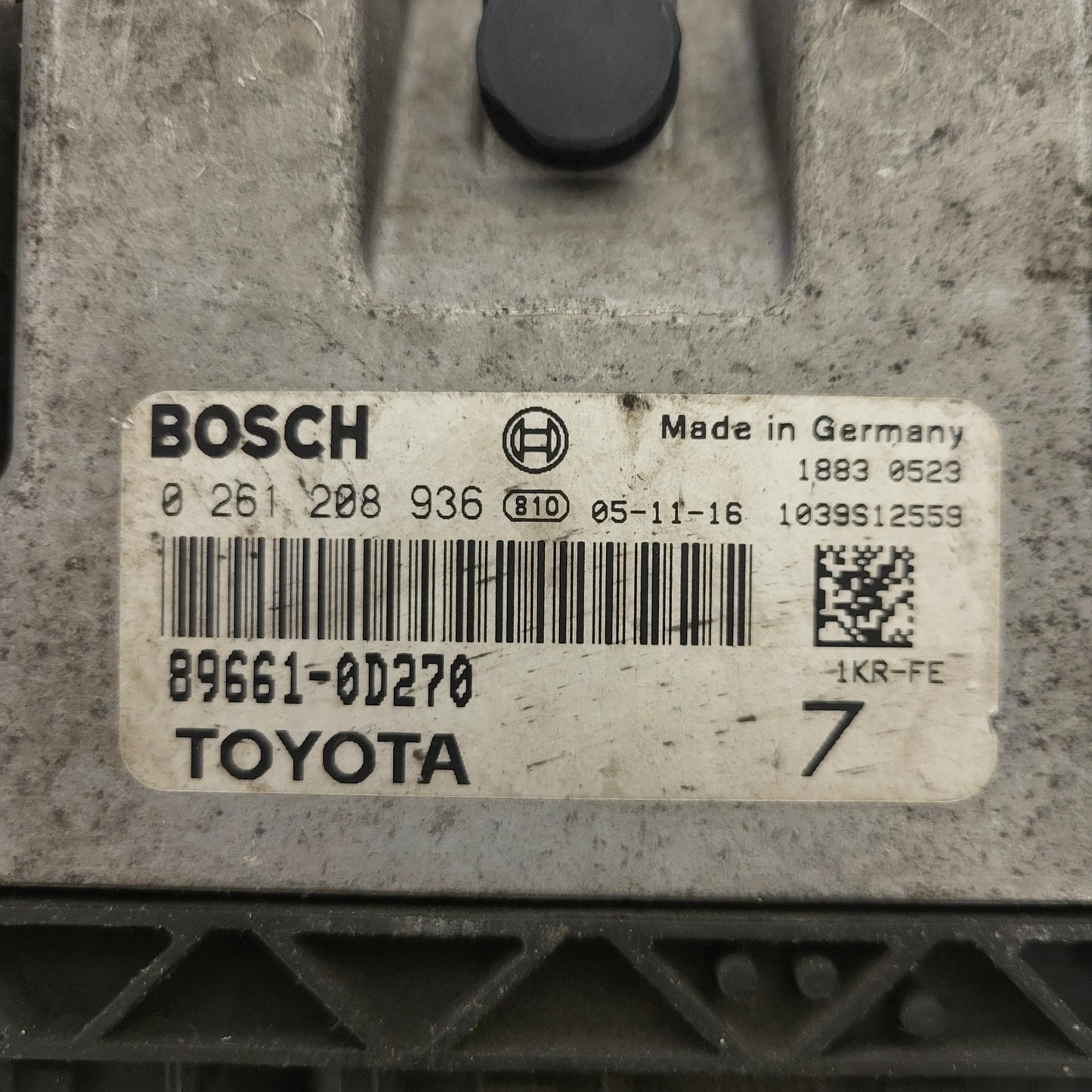 TOYOTA YARIS 1KR-FE ECU / 0261208936 / 89661-0D270 / BOSCH