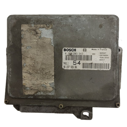 Peugeot 106 Citroen Saxo 1.1 ECU / 0261203736 / 96203998980 / MA3.1 / BOSCH