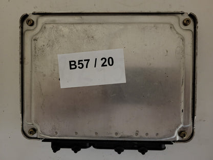 VW POLO 1.4 ECU / 030906032AP / 0261206751 / BOSCH