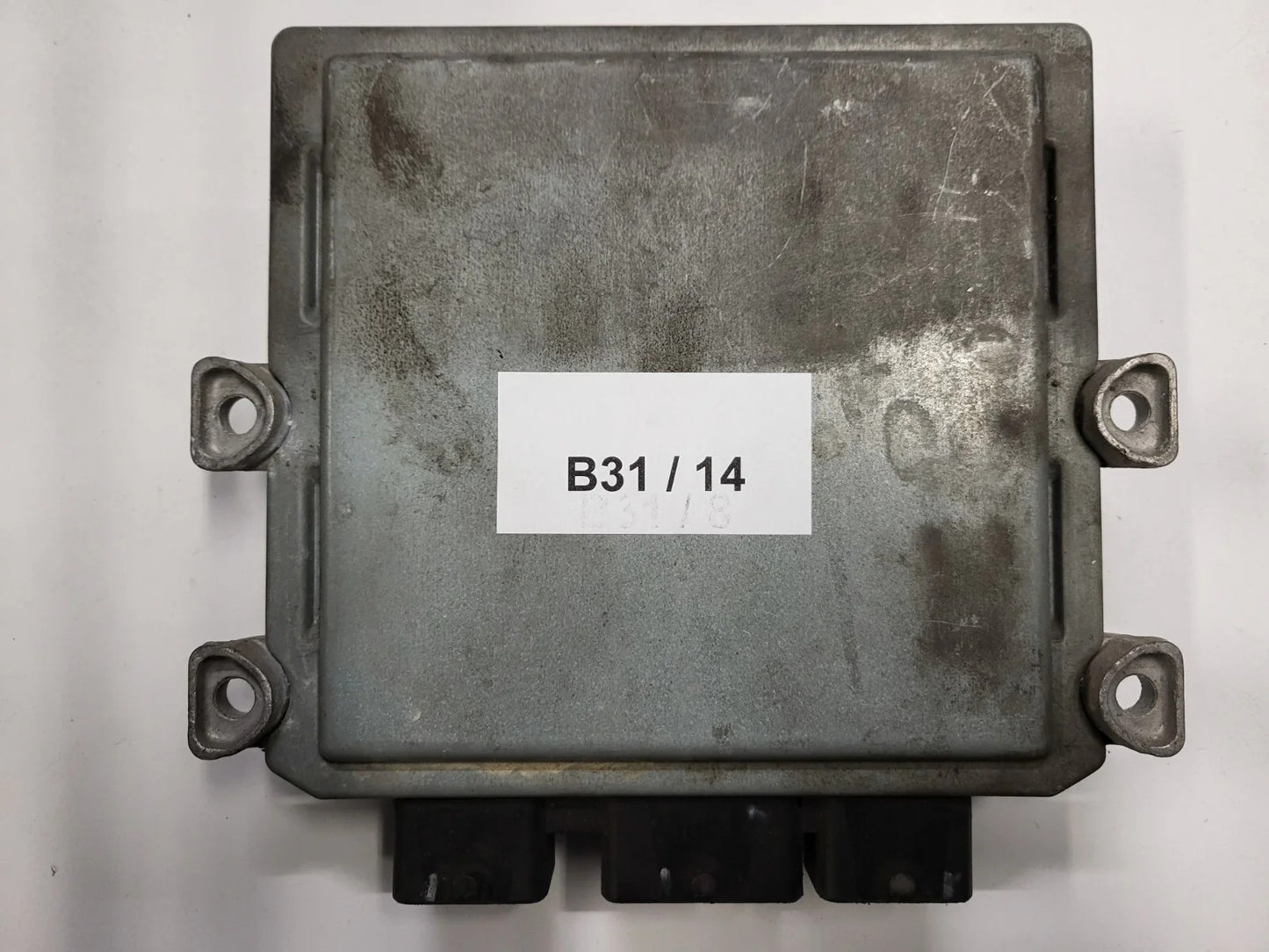 FORD FIESTA ECU / 7S61-12A650-AA / 5WS40433A-T / 2CLA / SID804 / J38AC SIEMENS