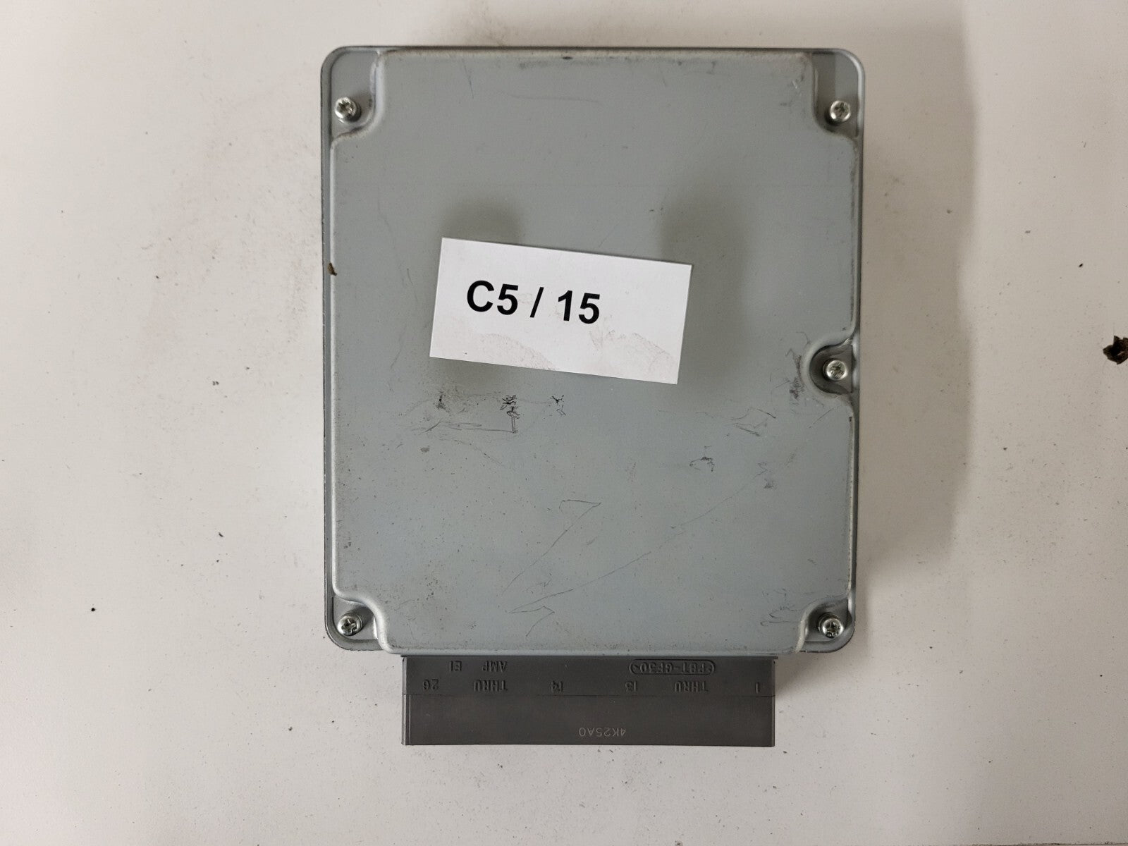 MAZDA 6 ECU / RF7G / RF7G18881B / 275800-6372 / DENSO