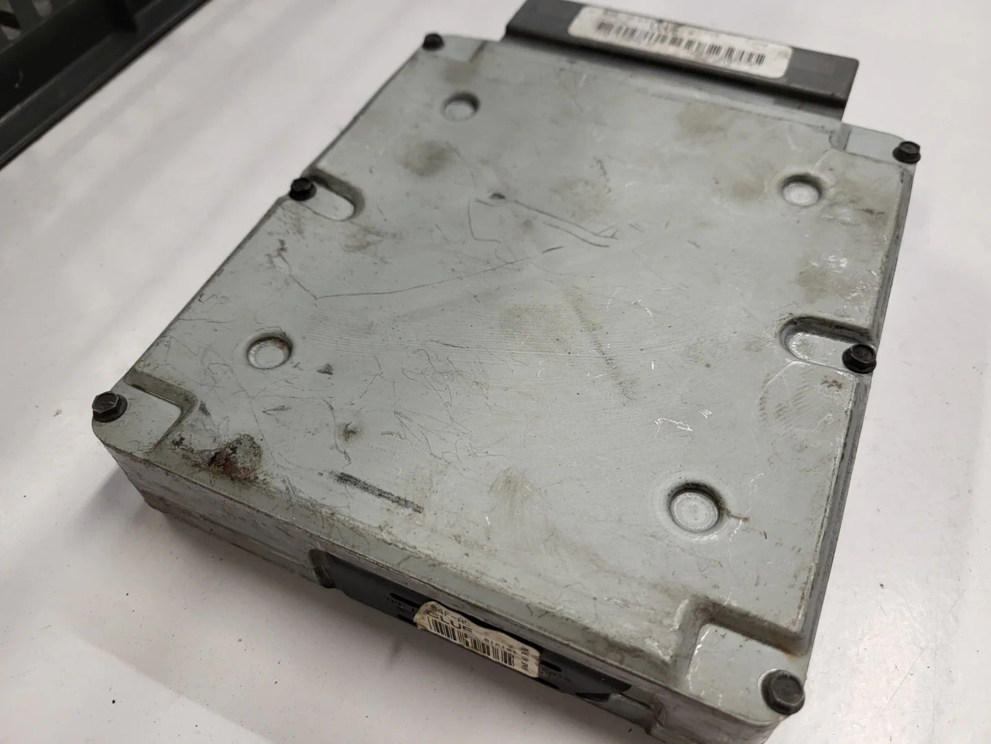 FORD FOCUS ECU / 1S4F-12A650-AC / CLUE / DPC-638 / PCM / VISTEON