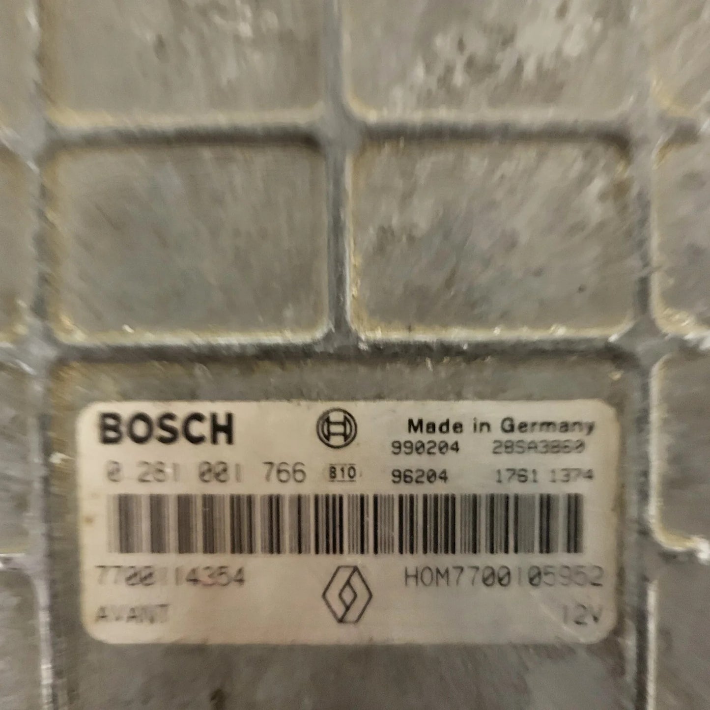Renault ECU / 0281001766 / 7700114354 / HOM7700105952 / BOSCH