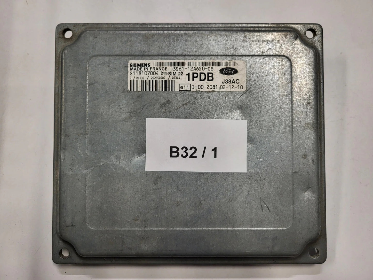 Ford ECU / S118107004D / 3S61-12A650-CB / 1PDB / SIM22 / J38AC / SIEMENS