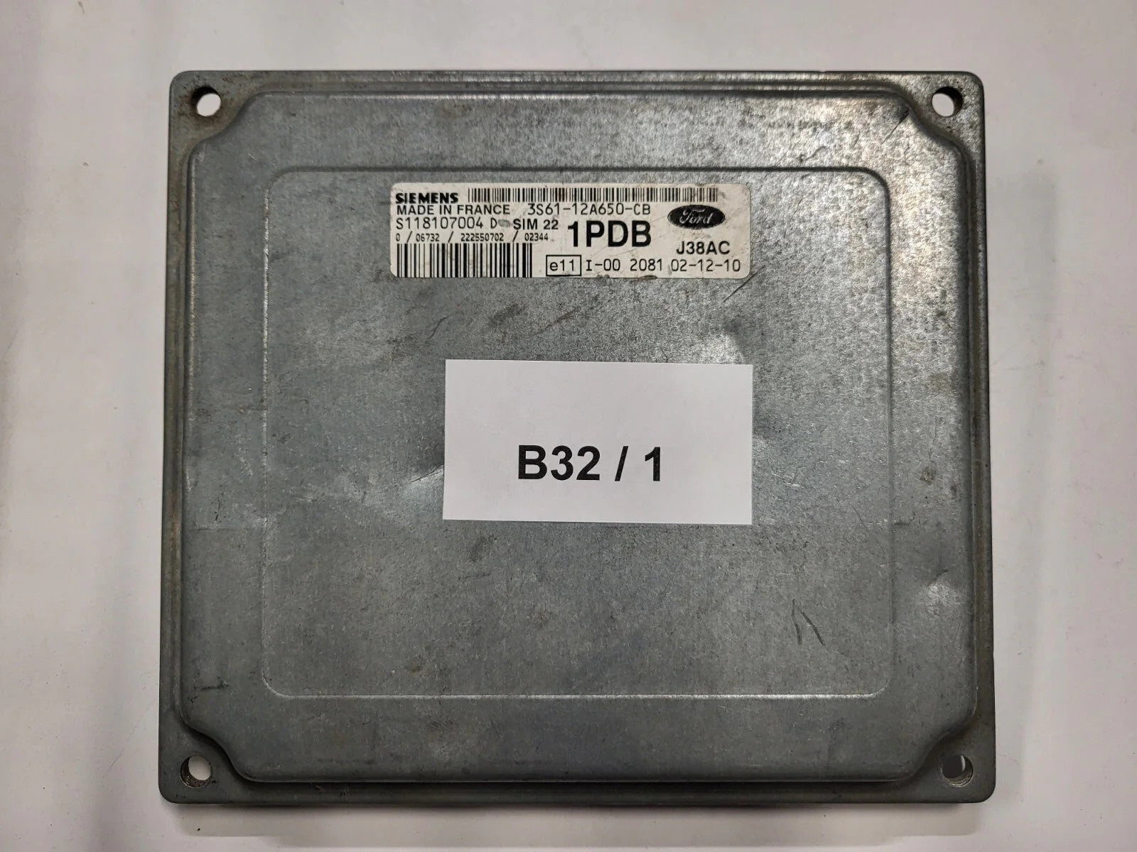 Ford ECU / S118107004D / 3S61-12A650-CB / 1PDB / SIM22 / J38AC / SIEMENS