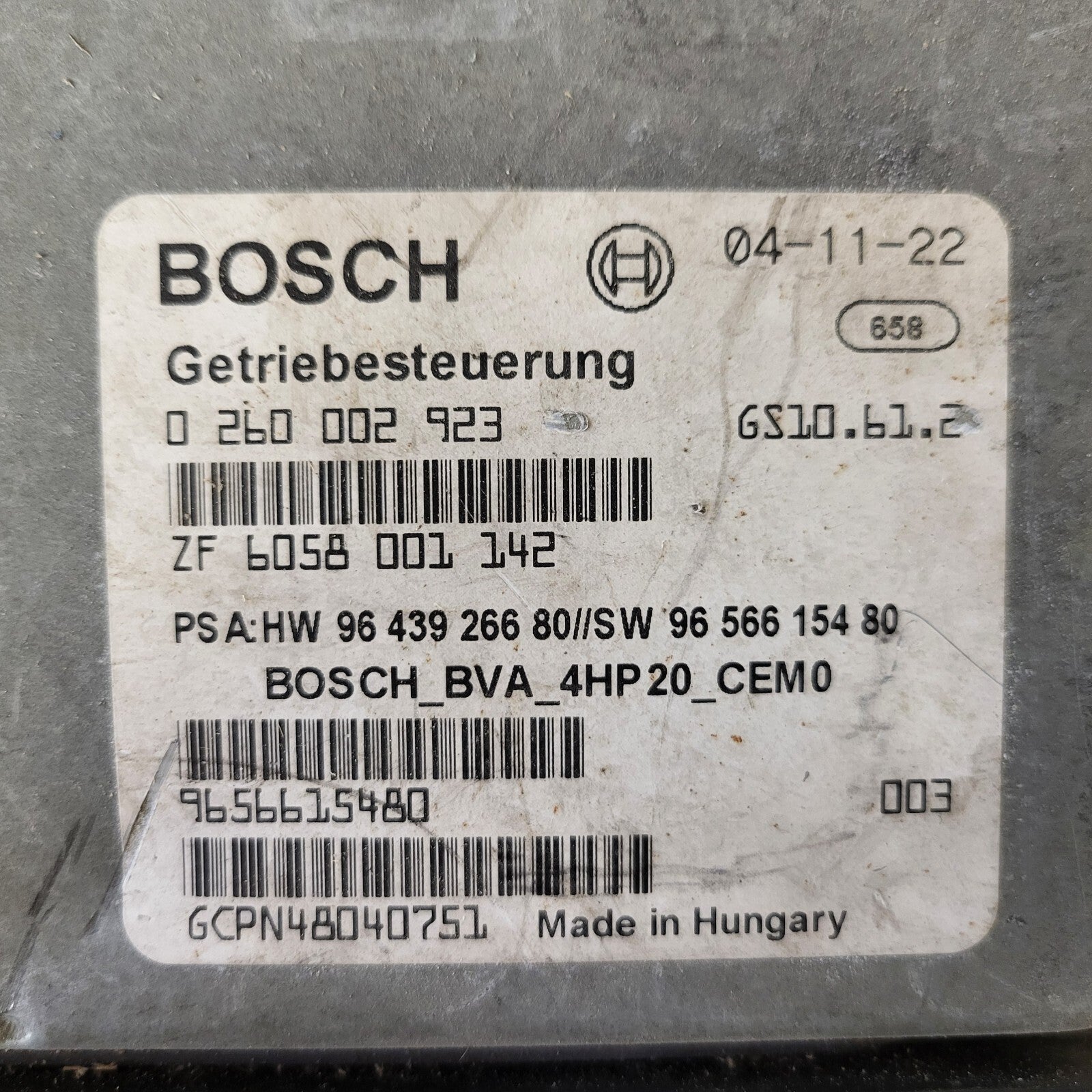 PEUGEOT 407 2.0 HDI ECU / 0260002923 / ZF6058001142 / BOSCH 