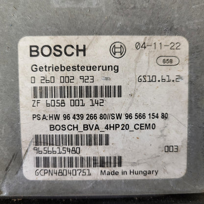 PEUGEOT 407 2.0 HDI ECU / 0260002923 / ZF6058001142 / BOSCH 