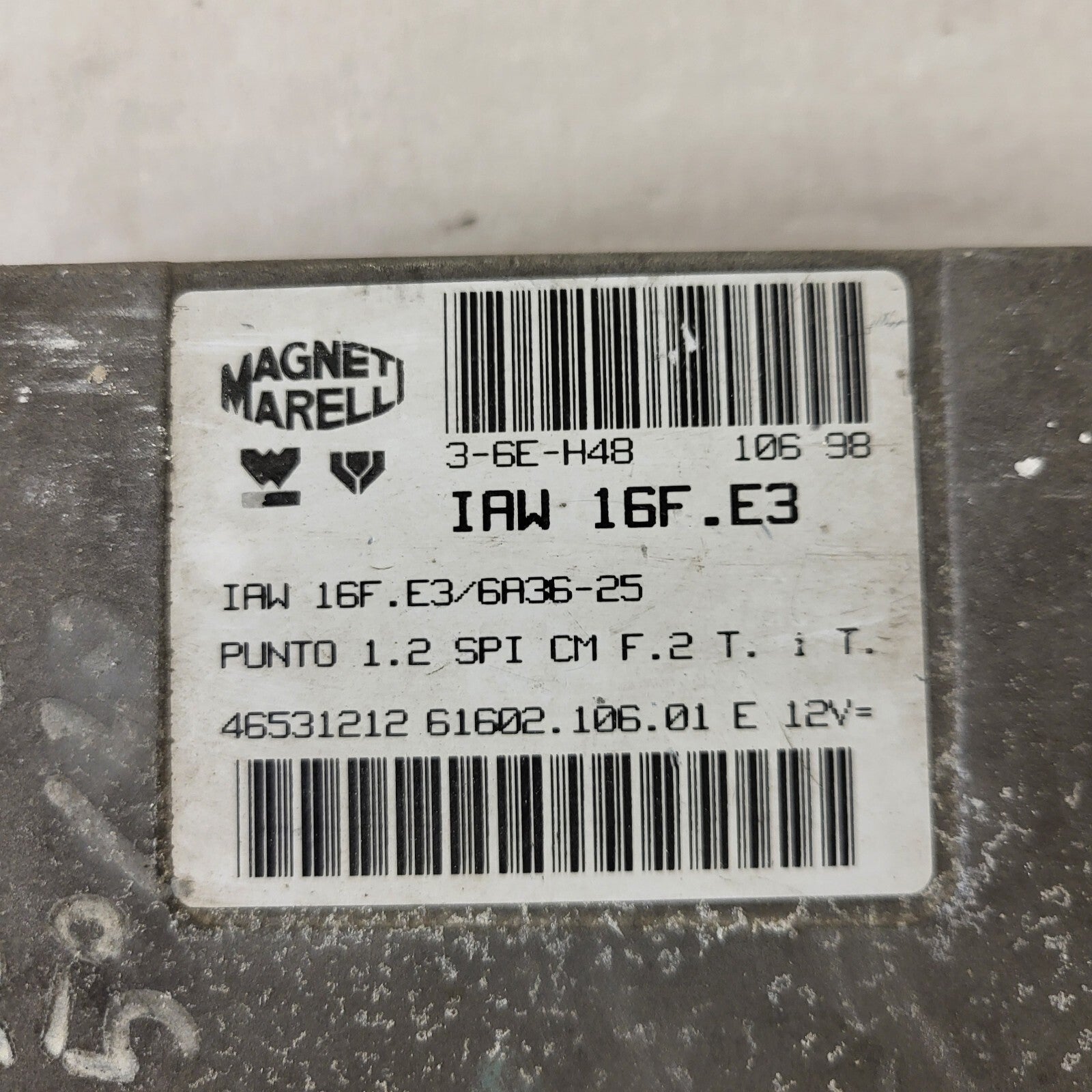 FIAT PUNTO 1.2 ECU / 16F.E3 / 46531212 / 61602.106.01 / MAGNETI MARELLI