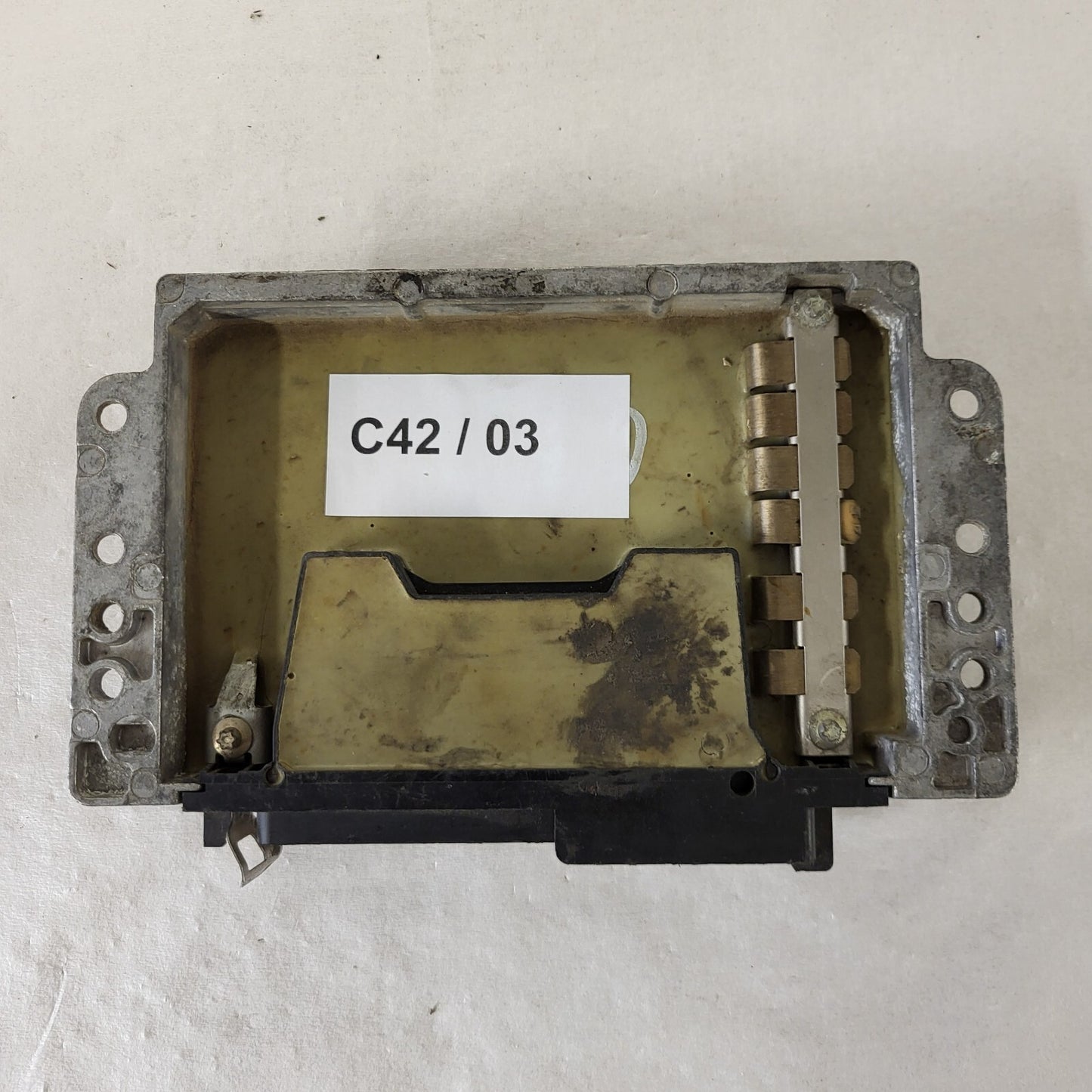 Renault ECU / S115300202A / HOM7700875745 / 7700105980 / S115300202 / SIEMENS