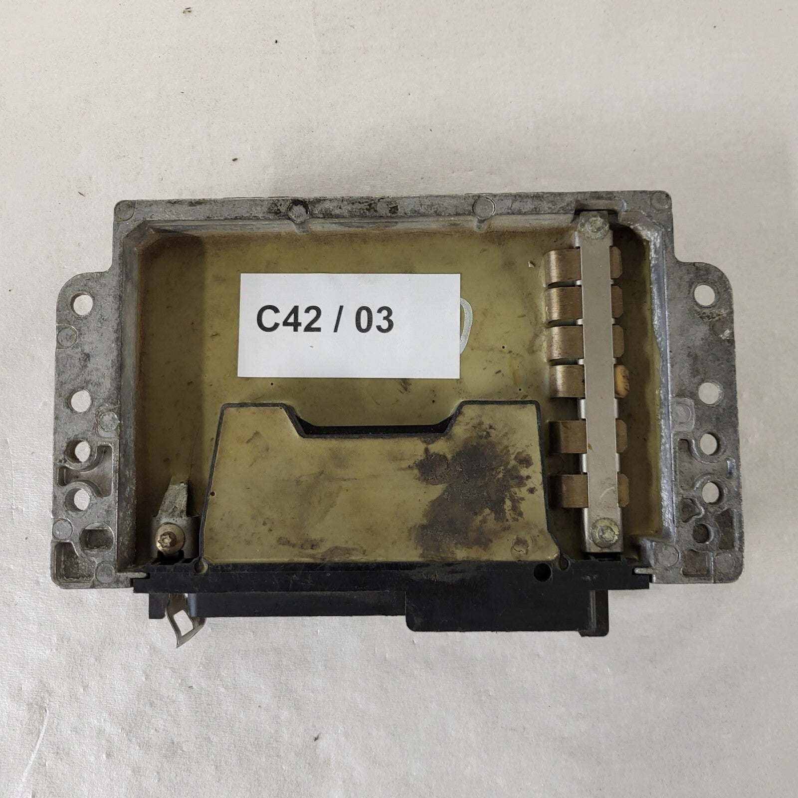 Renault ECU / S115300202A / HOM7700875745 / 7700105980 / S115300202 / SIEMENS