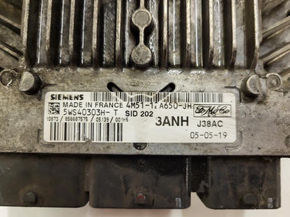 FORD ECU / 4M51-12A650-JH / 5WS40303H-T / 3ANH / J38AC / SIEMENS