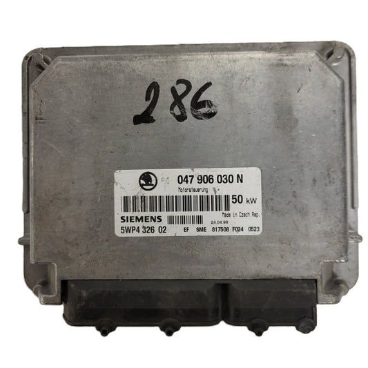 ŠKODA FELICIA ECU / 047906030N / 5WP4326 02 / SIEMENS